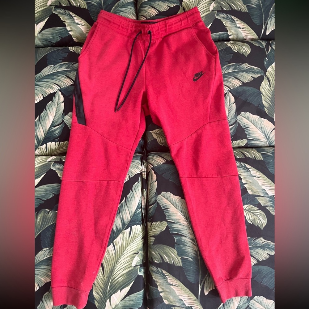 Nike Tech Sweatpants